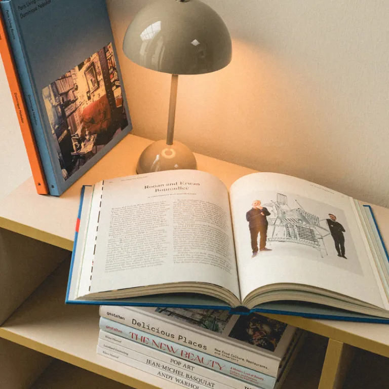 Apartamento Livres Et Magazines*- Paris Living Rooms uni