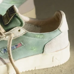 Autry Sneakers En Cuir*Medalist Dragon / Goat *Super Vintage* White / Military