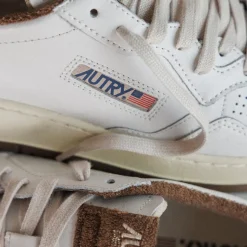 Autry Sneakers En Cuir|Sneakers Blancs*Medalist *Virgin / Sponge* White / Sepia