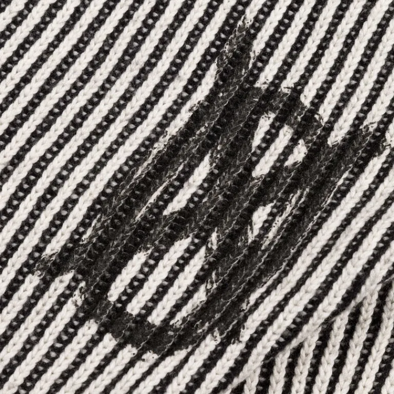 032c Tricot*''Crusader'' Hooded Knit Black / White