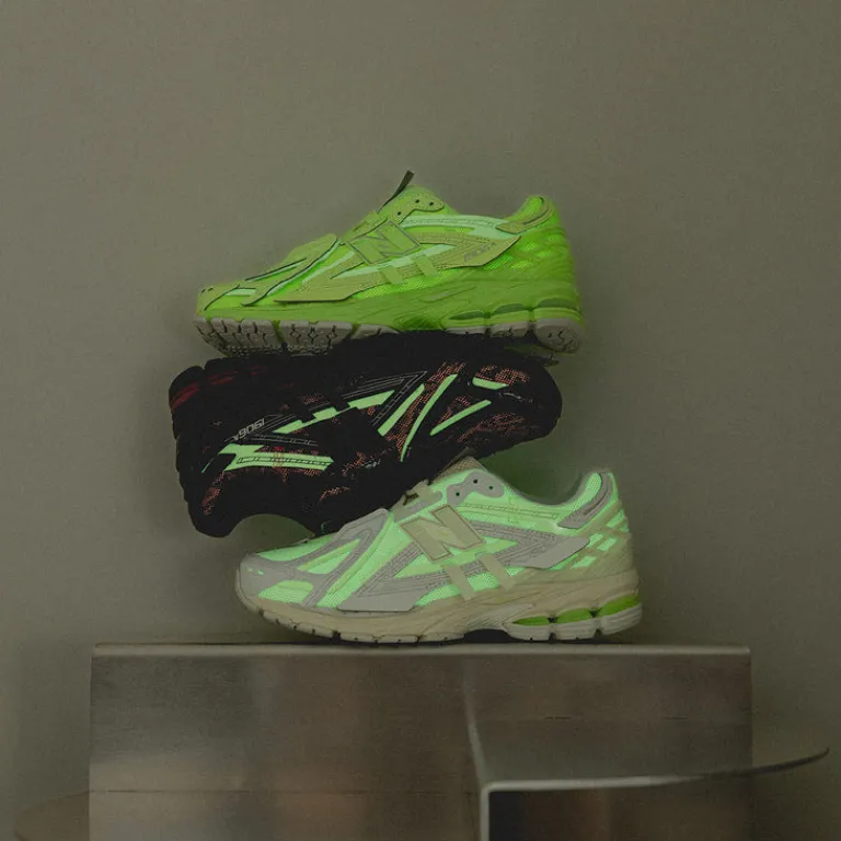 New Balance Sneakers En Cuir|Chaussures De Running Retro*U1906AF *Glow in the Dark* Mint Flash / Silver Metallic / White
