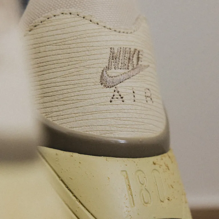 Nike Sneakers En Cuir|Chaussures De Running Retro*Air 180 Light Khaki / Black / Team Gold / Psychic Blue