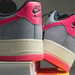 Nike Sneakers En Cuir*Air Force 1 '07 Dark Obsidian / Pink Blast / Ashen Slate