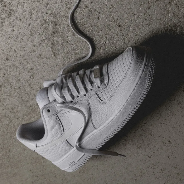 Nike Sneakers En Cuir|Sneakers Blancs*Air Force 1 '07 LX White / White / White