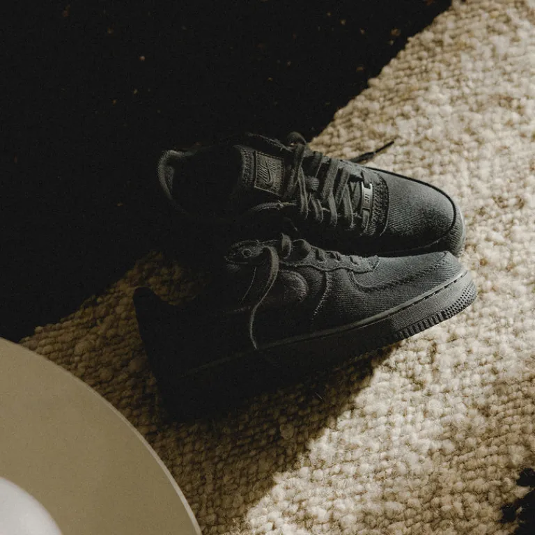 Nike Sneakers Végétaliens*Air Force 1 Low *Canvas* Black / Black