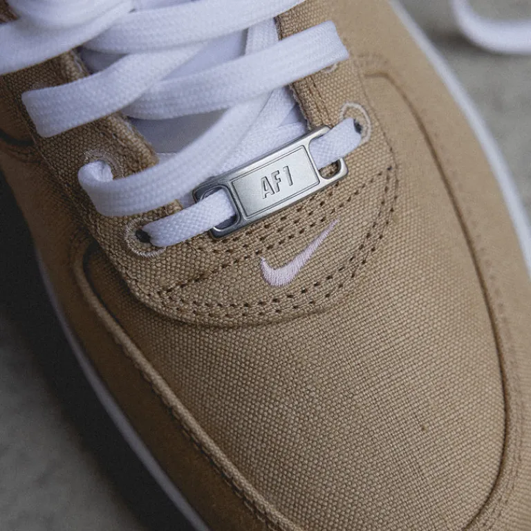 Nike Sneakers En Cuir*Air Force 1 Low Retro *Linen* Linen / Amosphere / White