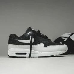 Nike Chaussures De Running Retro*Air Max 1 Essential Off Noir / Vast Grey / White / Black
