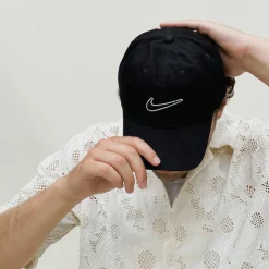 Nike Alle Anzeigen|Caps & Bucket Hats*Club Unstructured Swoosh Cap Black / Black