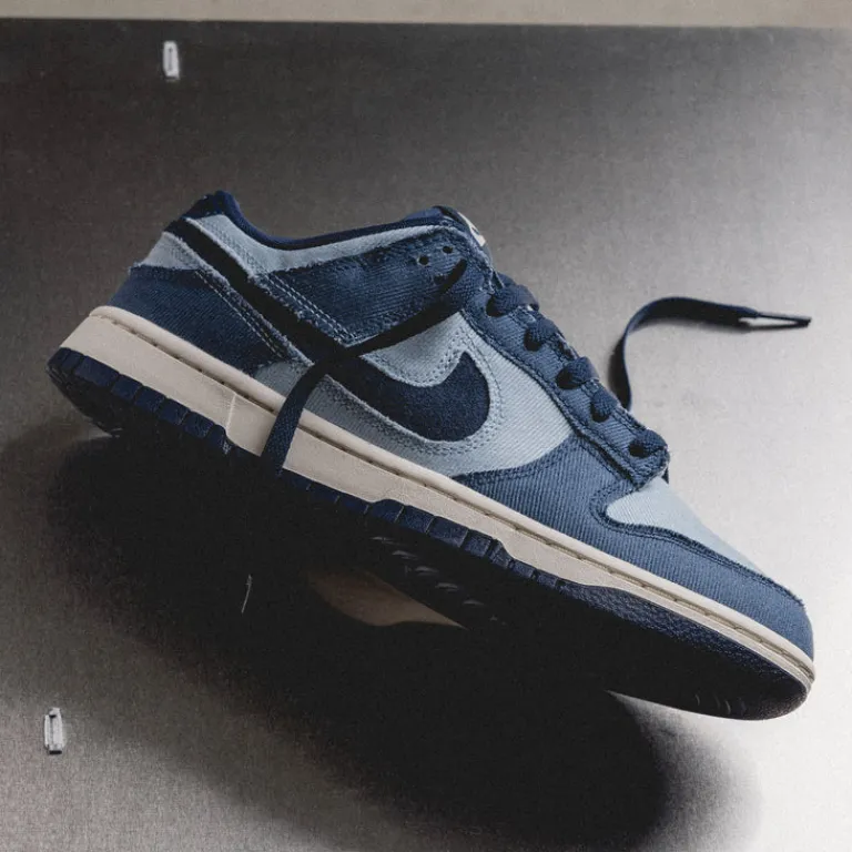 Nike Sneakers En Cuir*Dunk Low Retro SE *Denim* Light Armory Blue / Midnight Navy