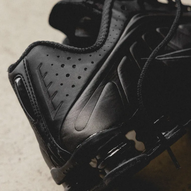 Nike Sneakers Végétaliens|Chaussures De Running Retro*Shox R4 Black / Black / Black / Bright Crimson