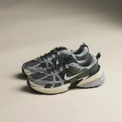 Nike Sneakers En Cuir|Chunky Sneakers*V2K Run Vintage Green / Vintage Green