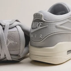 Jordan Sneakers Montantes*Nike Wmns Air 4 RM Neutral Grey / White / Coconut Milk