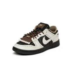 Nike Sneakers En Cuir|Sneakers Blancs*Wmns Dunk Low LX *Brogue Pintripe* Black / Summit White / Black / Summit White / Caco Wow