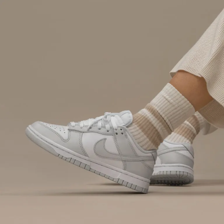 Nike Sneakers En Cuir|Sneakers Blancs*Wmns Dunk Low *Photon Dust* White / Photon Dust / White