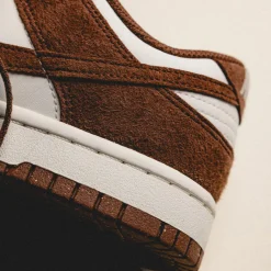 Nike Sneakers En Cuir*Wmns Dunk Low Premium Phantom / Red Sepia / Sail / White