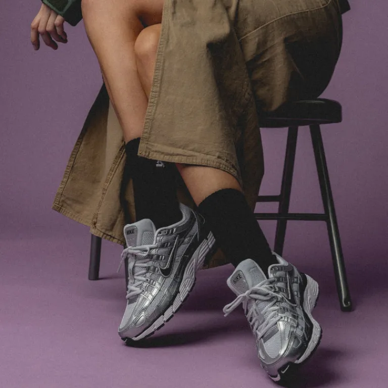 Nike Sneakers Végétaliens|Sneakers Blancs*Wmns P-6000 White / Black / Metallic Silver