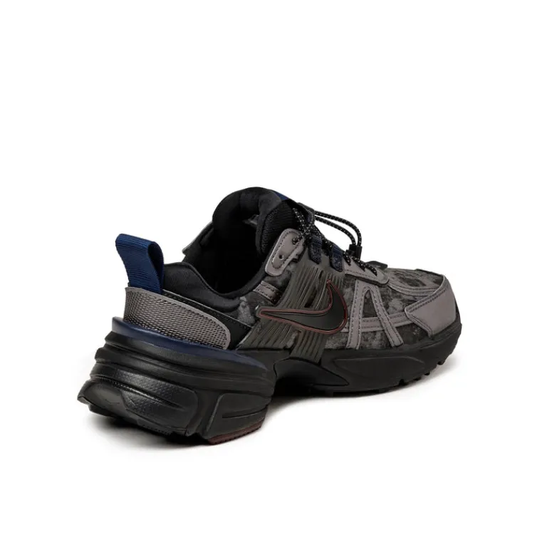 Nike Sneakers En Cuir|Chunky Sneakers*Wmns V2K Run Metallic Dark Grey / Black / Dark Smoke Grey