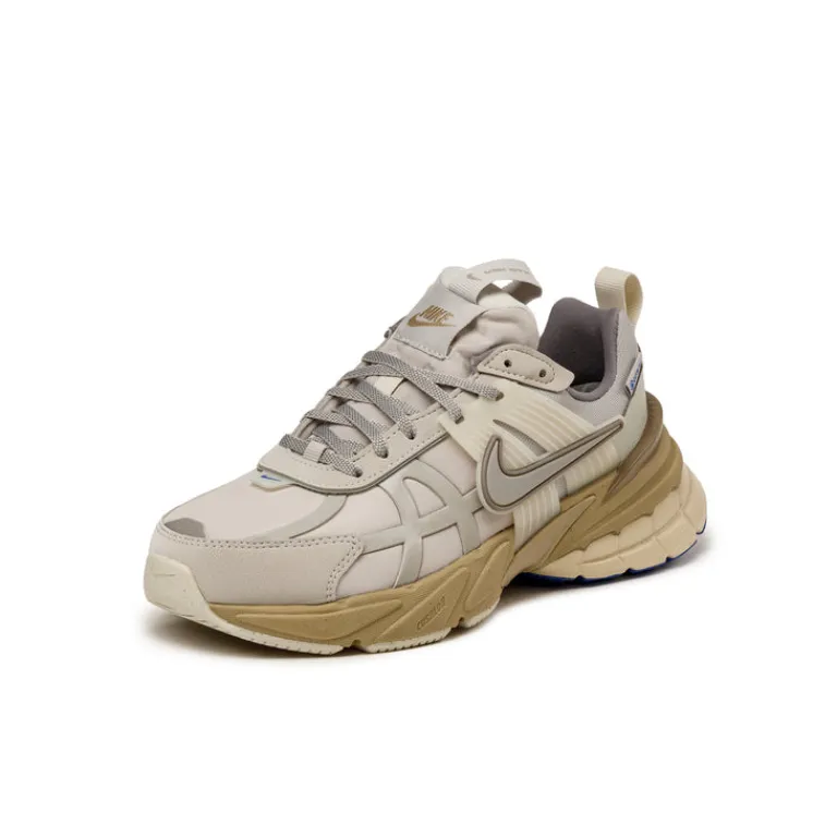 Nike Sneakers En Cuir|Chunky Sneakers*Wmns V2K Run *GTX* Light Iron Ore / Light Iron Ore / Light Bone / Khaki