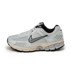 Nike Sneakers En Cuir|Chaussures De Running Retro*Wmns Zoom Vomero 5 Pure Platinum / Chrome / Light Orewood Brown