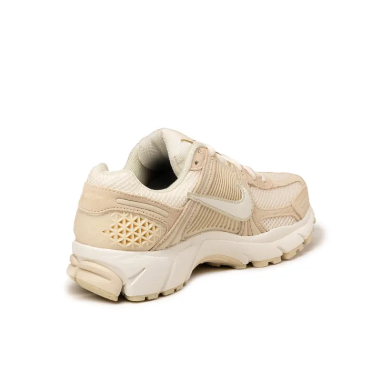 Nike Sneakers En Cuir|Chaussures De Running Retro*Wmns Zoom Vomero 5 Beach / Sail / Light Khaki / Pale Ivory