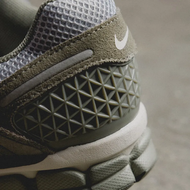 Nike Sneakers En Cuir|Chaussures De Running Retro*Zoom Vomero 5 Dark Stucco / Phantom / Light Smoke Grey