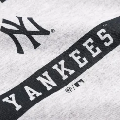 Sporty & Rich T-Shirts*x '47 & The New York Yankees League T-Shirt Heather Gray